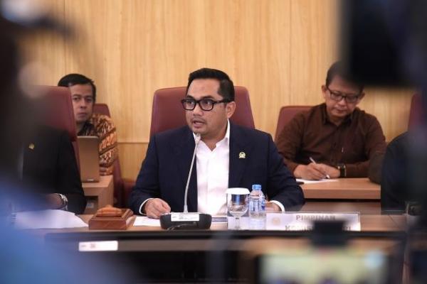 Komisi II Dorong Pembahasan UU Omnibus Law Politik
