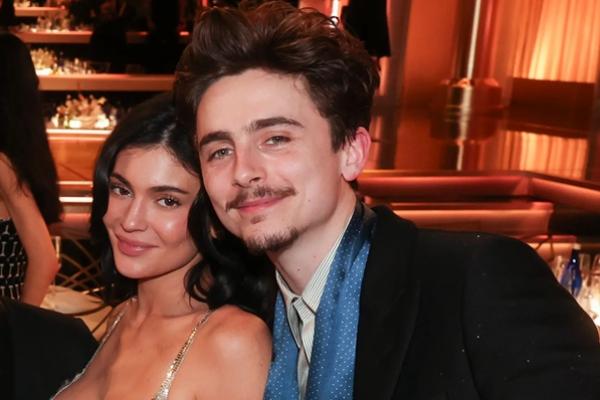 Kylie Jenner Teriak Kegirangan Nama Pacarnya Timothee Chalamet Masuk Nominasi Oscar 2025
