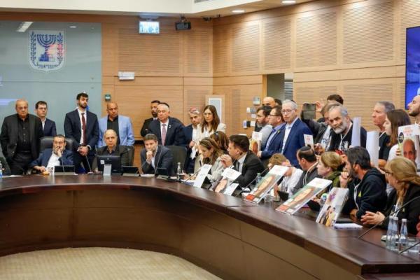 Menkeu Israel Kecam Draft Gencatan Senjata, Keluarga Sandera Marah