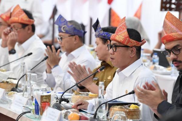 Berkaca pada Jepang, Mendes Imbau Pemda Tekan Angka Urbanisasi