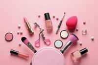 Tampil Cantik dan Kekinian dengan Tren Makeup 2025 