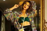 Tampil Hot dengan Riasan Sensual