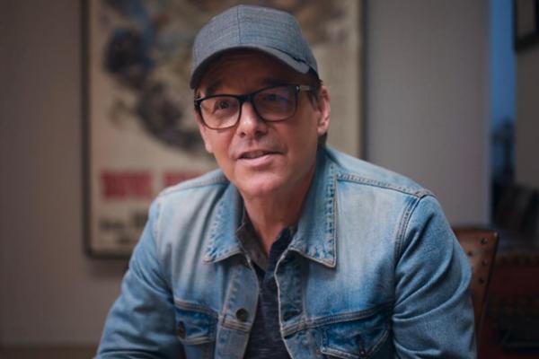 Sutradara Harry Potter Chris Columbus Semangat Sambut Film Serial Adaptasi Buku JK Rowling