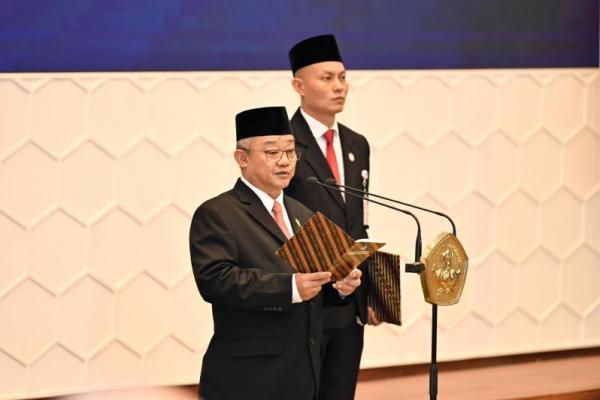 Mendikdasmen Tekankan Pejabat Harus Ramah dan Santun