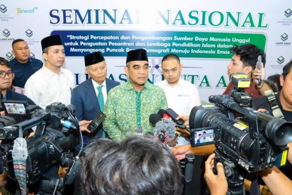Ketua MPR Apresiasi ASFA Salurkan Ribuan Beasiswa ke Pesantren