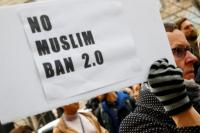 Perintah Eksekutif Trump: Larangan Muslim Masuk AS hingga Cabut Visa