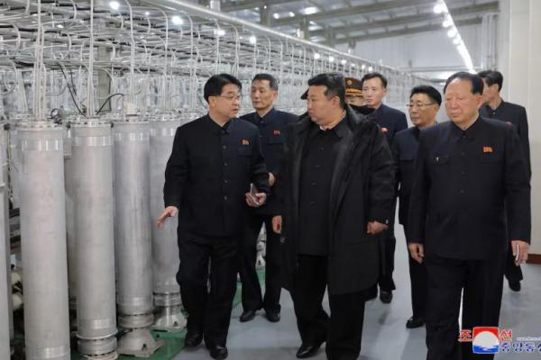 Kim Jong Un Perintahkan Produksi Lebih Banyak Material Nuklir untuk Senjata