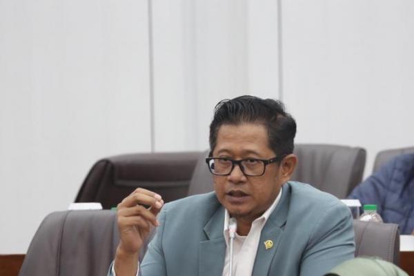 Libur Panjang, DPR Minta Pemerintah Tindak Tegas Truk ODOL