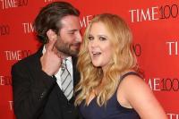 Puji Bradley Cooper Pria Sangat Seksi, Amy Schumer Selalu Canggung Bertemu dengannya
