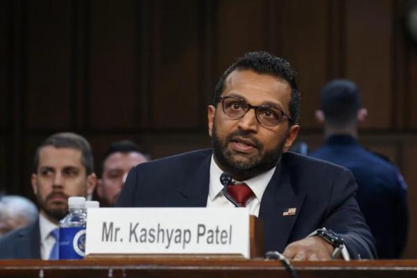 Trump akan Tunjuk Kepala FBI untuk Pimpin Biro yang Mengurusi Senjata Api