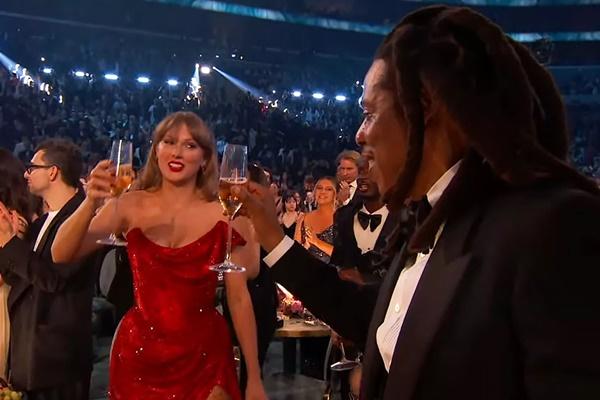 Usai Pesta Grammy Awards 2025, Taylor Swift Berikan Uang Tip pada Pekerja yang Berdiri di Lorong