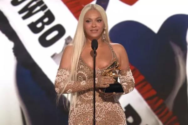 Grammy Awards 2025, Beyonce Terkejut Menang Album Country Terbaik