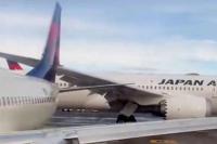 Tabrakan dengan Pesawat Delta Air Lines di Bandara SeaTac, Sayap Japan Airlines Patah