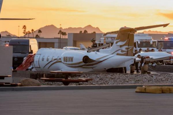 Pesawat Bertabrakan di Arizona, Satu Orang Tewas dan Empat Linnya Luka-luka