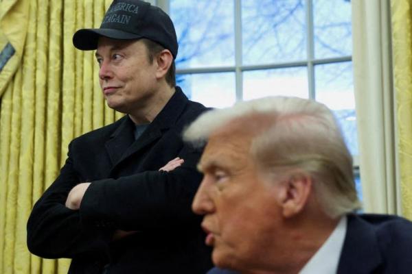Andalkan Elon Musk, Trump Perintahkan Pemangkasan Staf Badan AS Skala Besar