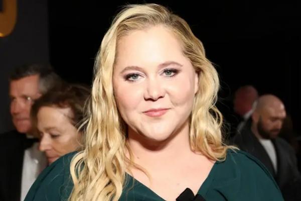 Apa yang Dikatakan Amy Schumer pada Blake Lively tentang Drama Hukum Justin Baldoni?