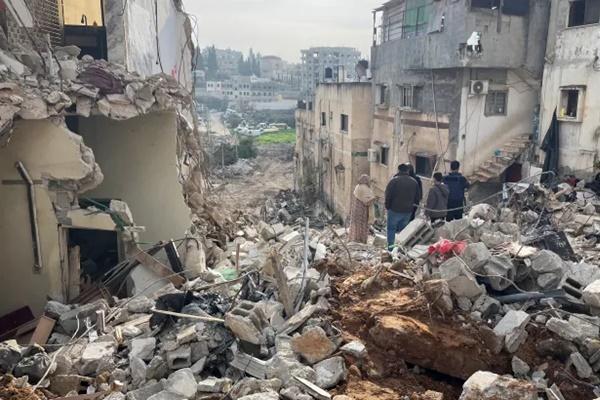 Tentara Israel Bunuh Tiga Warga Palestina dalam Serangan di Kamp Pengungsi Tepi Barat