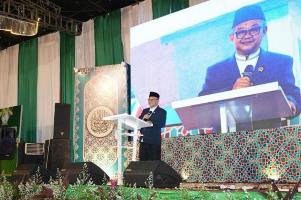 Mendikdasmen Apresiasi Peran Pesantren Ciptakan Generasi Bertakwa dan Berintelektual