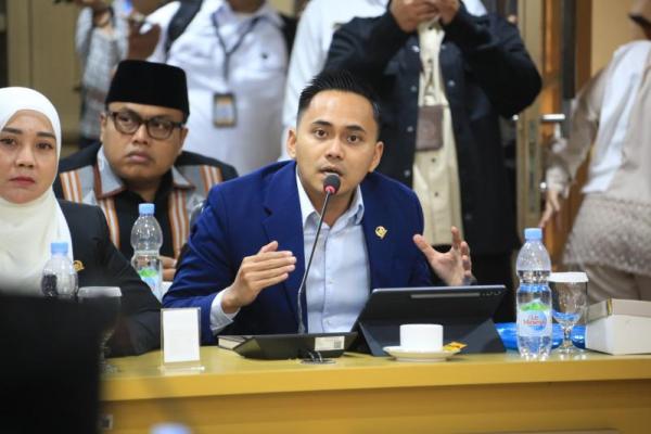 Anggota MPR Sebut #Tagar KaburAjaDulu Refleksi Sulitnya Mendapatkan Pekerjaan Layak
