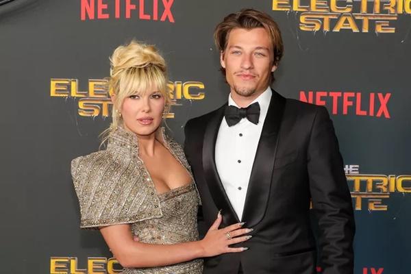 Premiere The Electric State, Millie Bobby Brown dan Jake Bongiovi Tampil Ultra-Glam