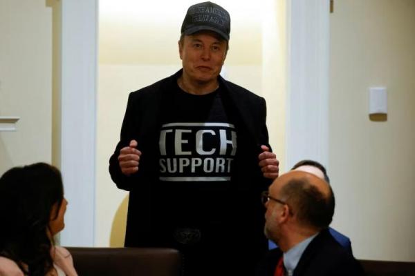 Musk Targetkan Pemotongan $1 Triliun, Trump Minta AS Bersiap Hadapi PHK Lagi