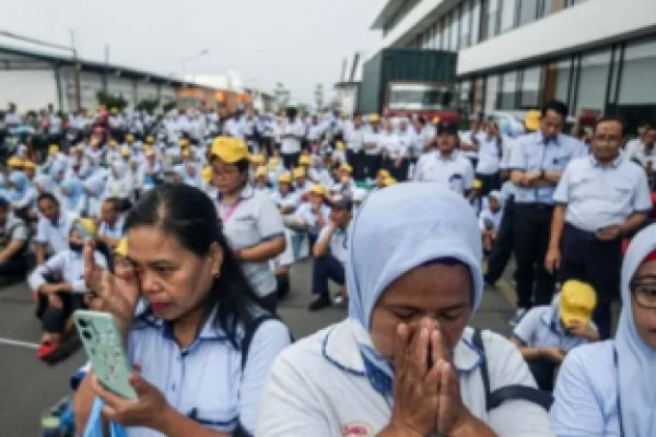 Komnas HAM Tanggapi PHK Massal, Hormati Hak-hak Buruh