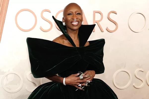 Oscar 2025, Cynthia Erivo Tutup Musim Penghargaan Karpet Merah dengan Gaun `Paling Penyihir`