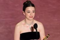 Oscar 2025, Bintang Anora Mikey Madison Terkejut Kalahkan Demi Moore Raih Aktris Terbaik