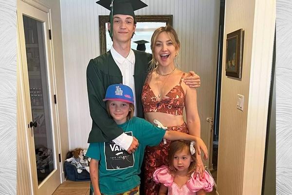Sudah Punya Tiga Anak, Kate Hudson Masih Ingin Punya Bayi Lagi