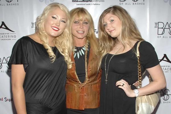 Putri David Hasselhoff Histeris Temukan Jasad Ibunya Pamela Bach setelah Bunuh Diri