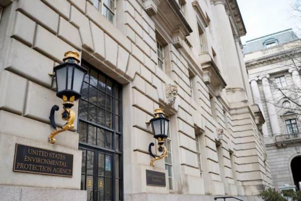 LSM Lingkungan Gugat EPA dan Citibank Milik Trump atas Pembekuan Pendanaan