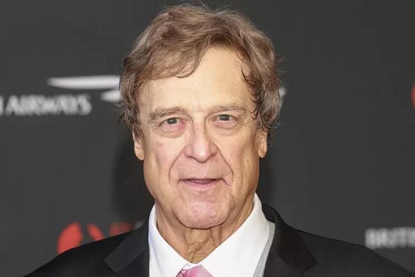 Syuting Film Baru Bersama Tom Cruise di Inggris, John Goodman Alami Cedera Pinggul