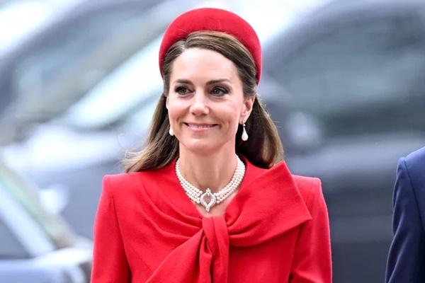 Kate Middleton Kembali ke Commonwealth Day Service untuk Pertama Kalinya