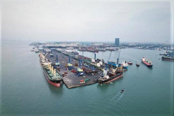 Transformasi Pelabuhan Tingkatkan Kinerja Bongkar Muat Hingga 51%