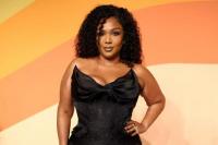 Turunkan Berat Badan, Lizzo Berhenti Minum Kopi Starbucks