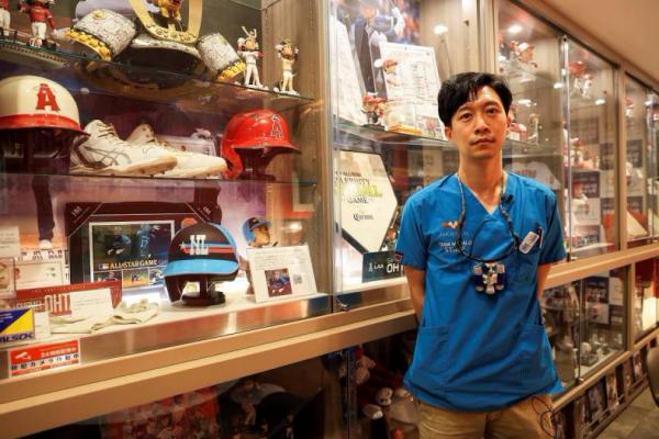 Penggemar Berat asal Jepang Mengubah Klinik Gigi Menjadi Museum Mini Ohtani