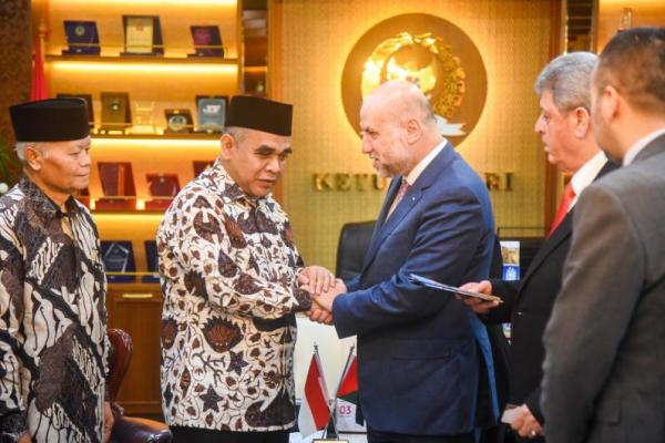 Muzani: Indonesia Menolak Tegas Usulan Trump yang Ingin Mengusir Rakyat Palestina