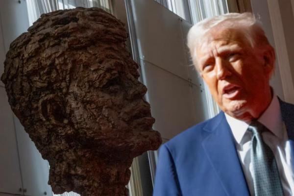 Trump Sebut Sekitar 80.000 Halaman Berkas Pembunuhan JFK Dirilis Hari Ini