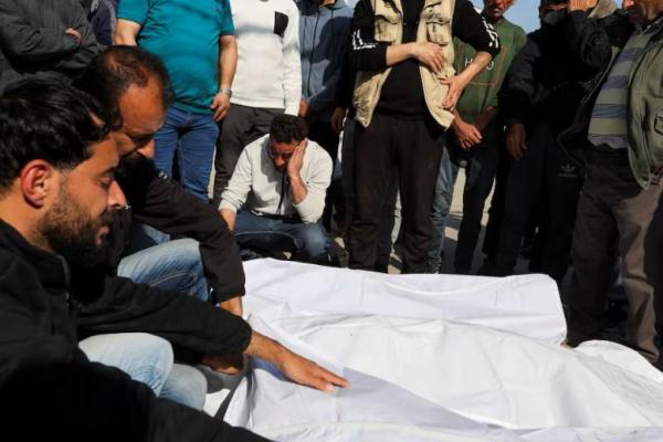 Rumah Sakit Gaza Kewalahan Menerima Ratusan Korban Serangan Israel