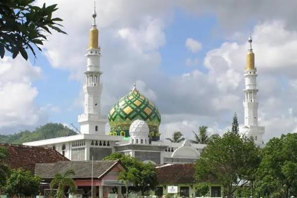 Jadi Rumah Musafir, Masjid Sepanjang Jalur Mudik Buka 24 Jam