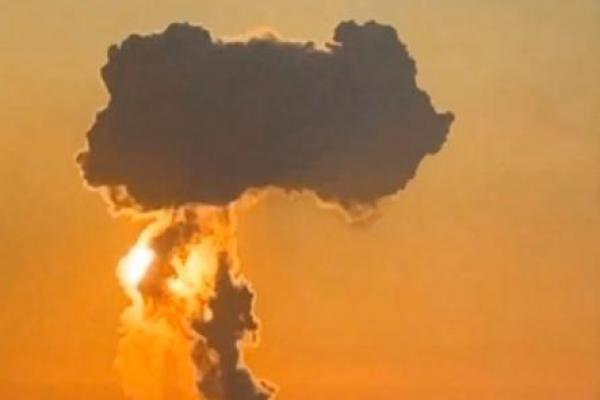 Ukraina Serang Pangkalan Udara Pembom Strategis Rusia, Picu Ledakan Dahsyat