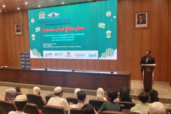 KWP Gelar Santunan Anak Yatim, Herman Khaeron: Kewajiban Kita Mengingatkan Negara