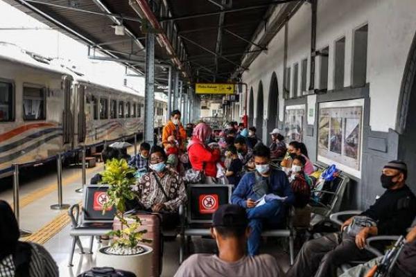 KAI Daop 1 Angkut 376.381 Penumpang Selama Libur Idul Adha
