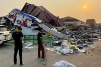 Di Kediaman Para Raja Myanmar, Gempa Bumi Mengguncang Rumah Militer