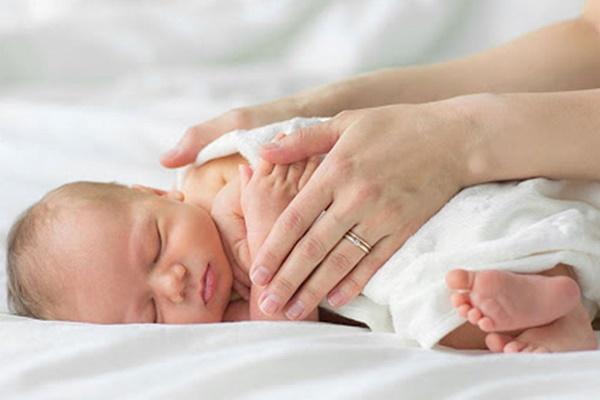 Hindari Penyakit Genetik, Bayi yang Baru Lahir di Inggris Gunakan DNA dari Tiga Orang. (FOTO: SHUTTERSTOCK) 