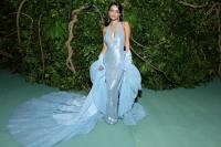 Bintang Snow White Kontroversial Rachel Zegler Diundang ke Met Gala 2025