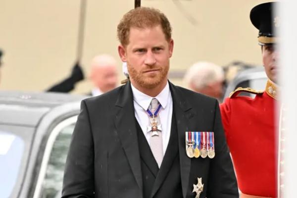 Pangeran Harry Bicara dengan Kakak Putri Diana Soal Perubahan Nama Belakang Keluarganya Jadi Spencer