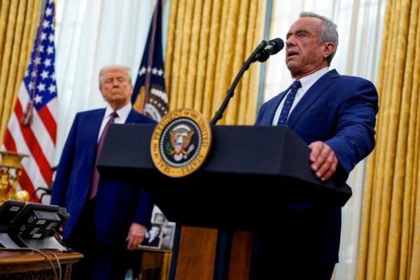 PHK Trump Mengikis Sistem Peninjauan Obat Departemen Kesehatan AS