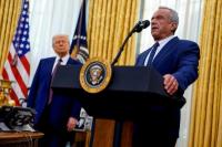 PHK Trump Mengikis Sistem Peninjauan Obat Departemen Kesehatan AS