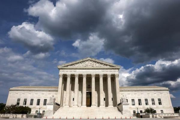 Mahkamah Agung Amerika Serikat di Washington, AS, 17 Mei 2021. REUTERS 